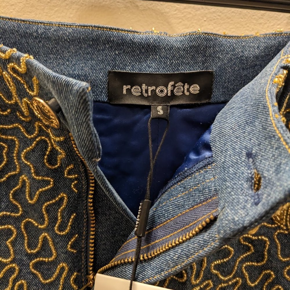 $200 OFF NWT Retrofête Mani Embellished Denim Skirt – Size Small - Picture 7 of 16